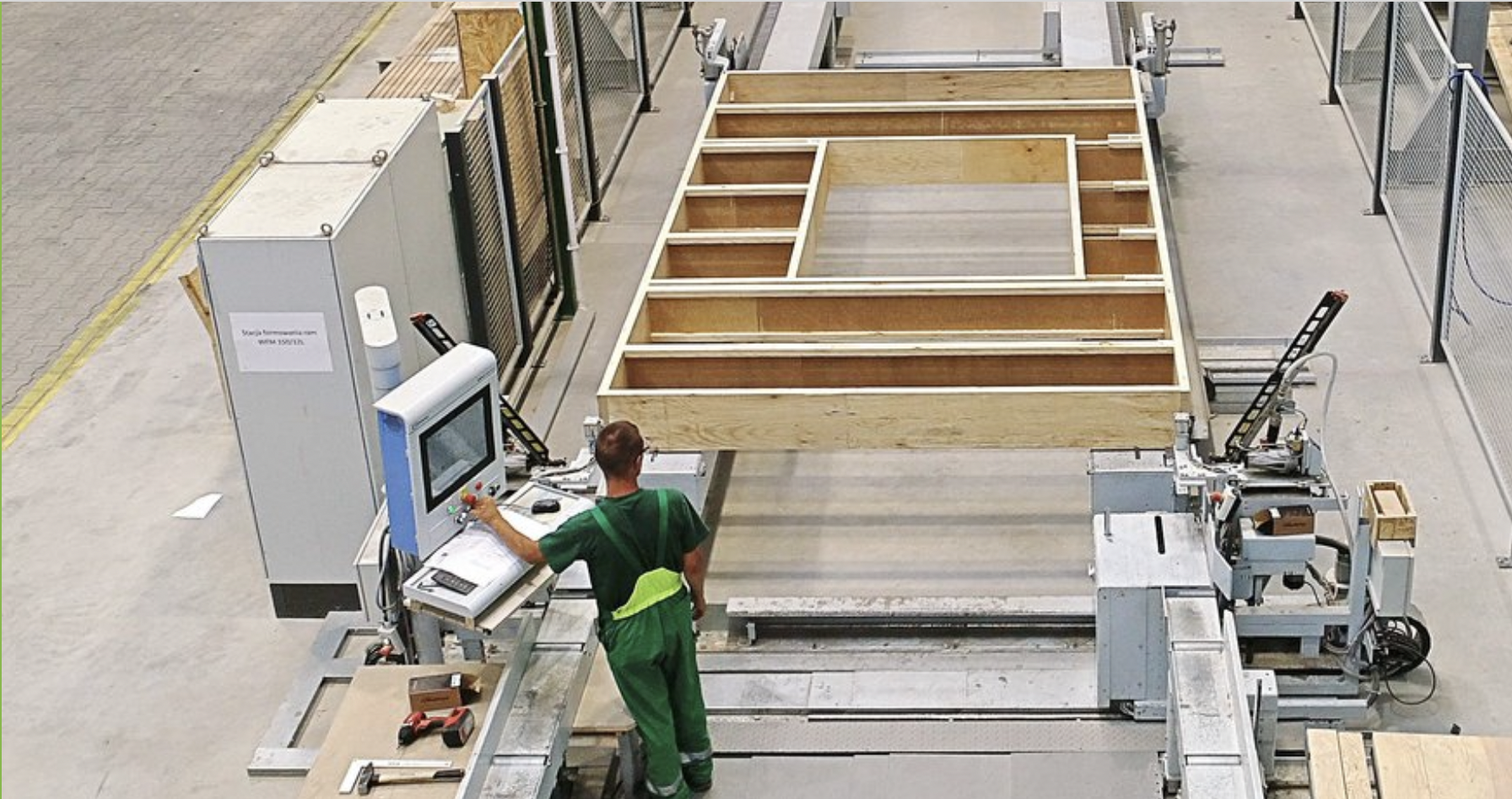 Title picture of article.