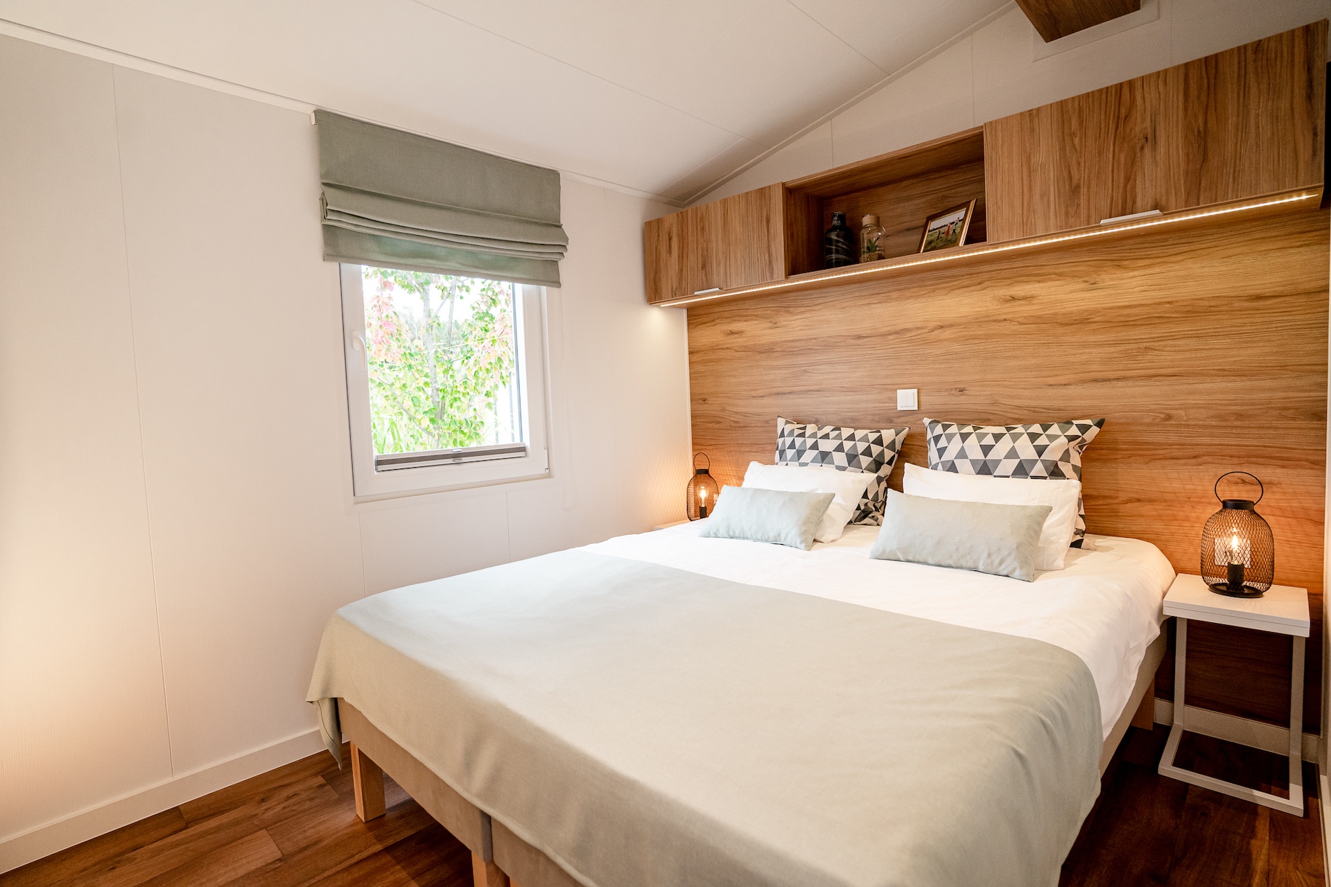 Modular, prefabricated, container house or land plot for sale. Photo 10.