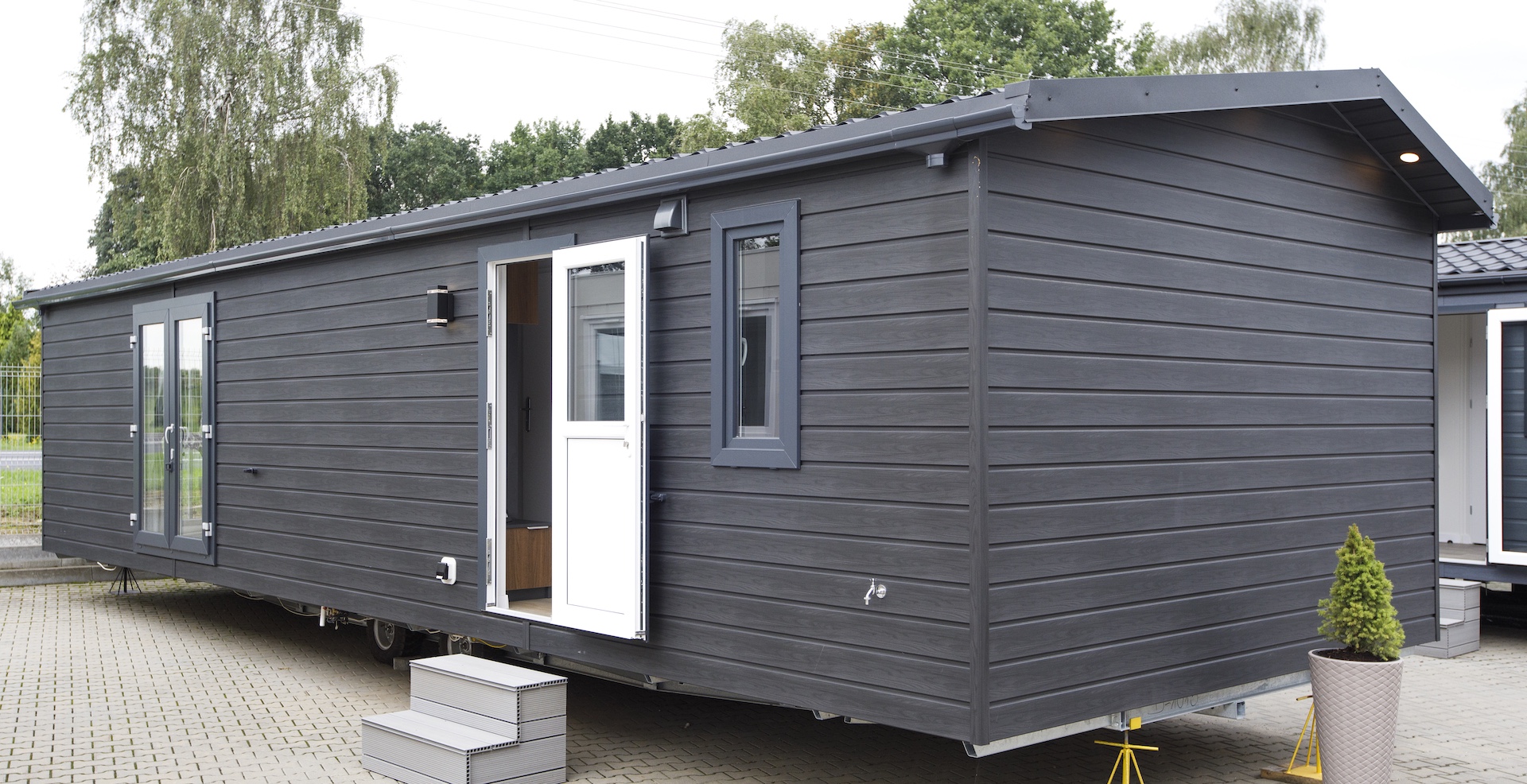 Modular, prefabricated, container house or land plot for sale. Photo 1.