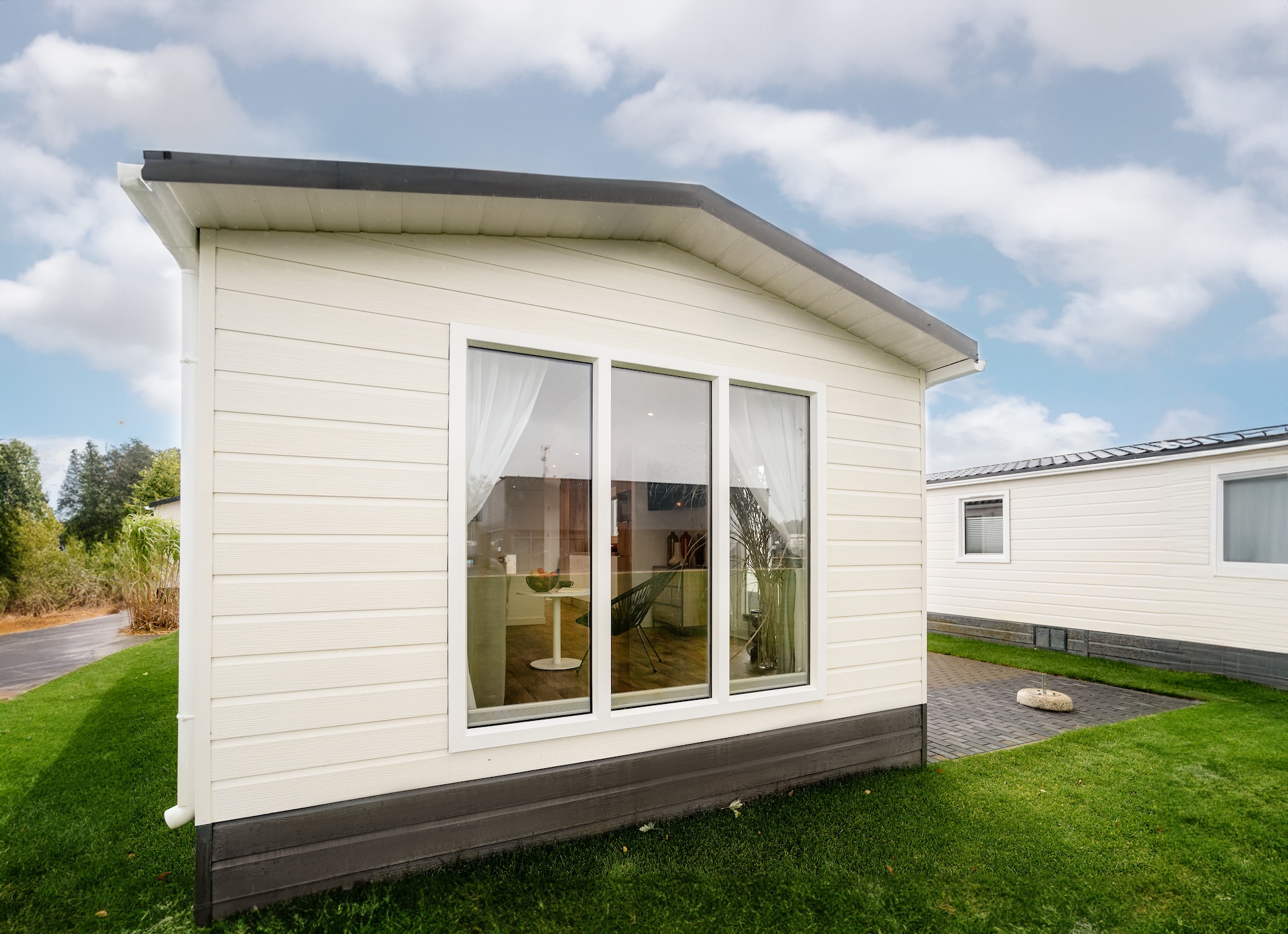 Modular, prefabricated, container house or land plot for sale. Photo 4.