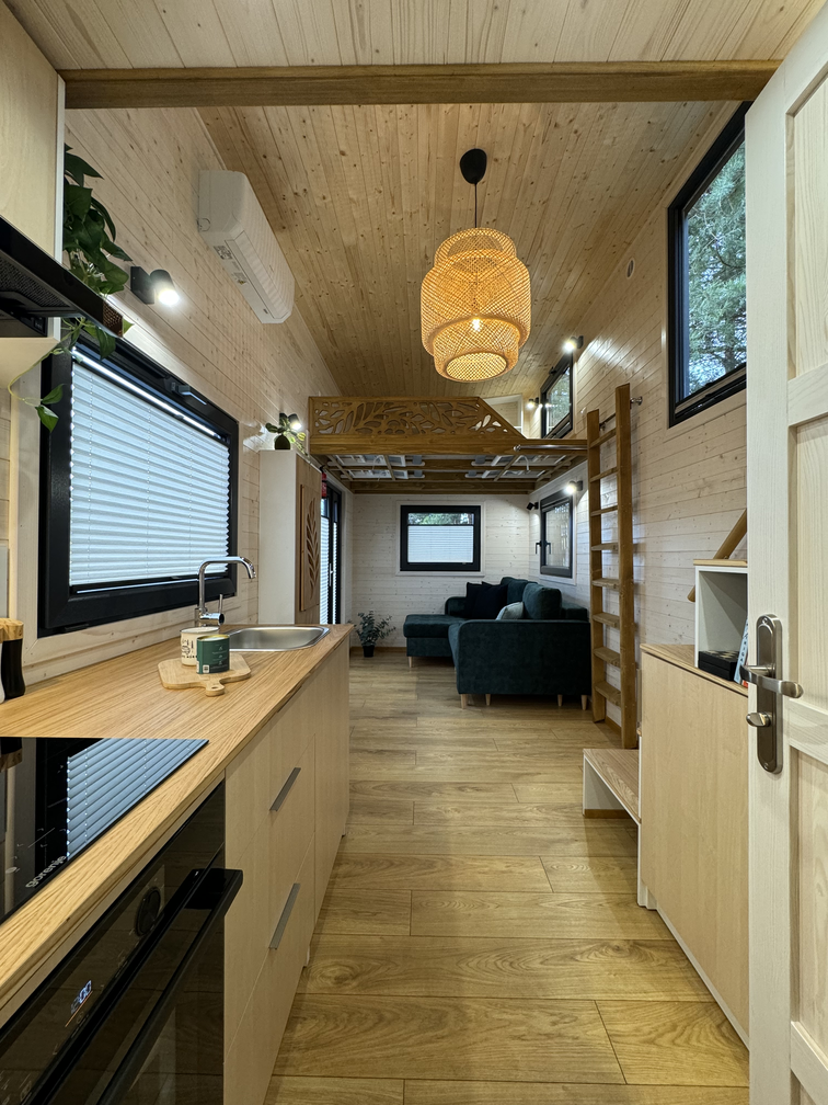Modular, prefabricated, container house or land plot for sale. Photo 10.
