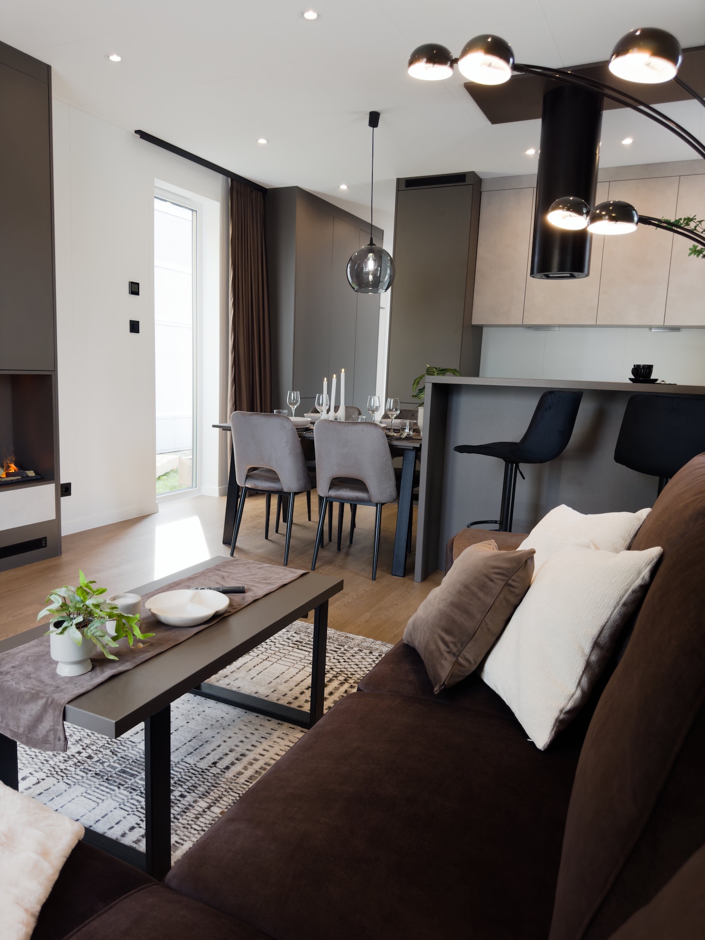 Modular, prefabricated, container house or land plot for sale. Photo 3.