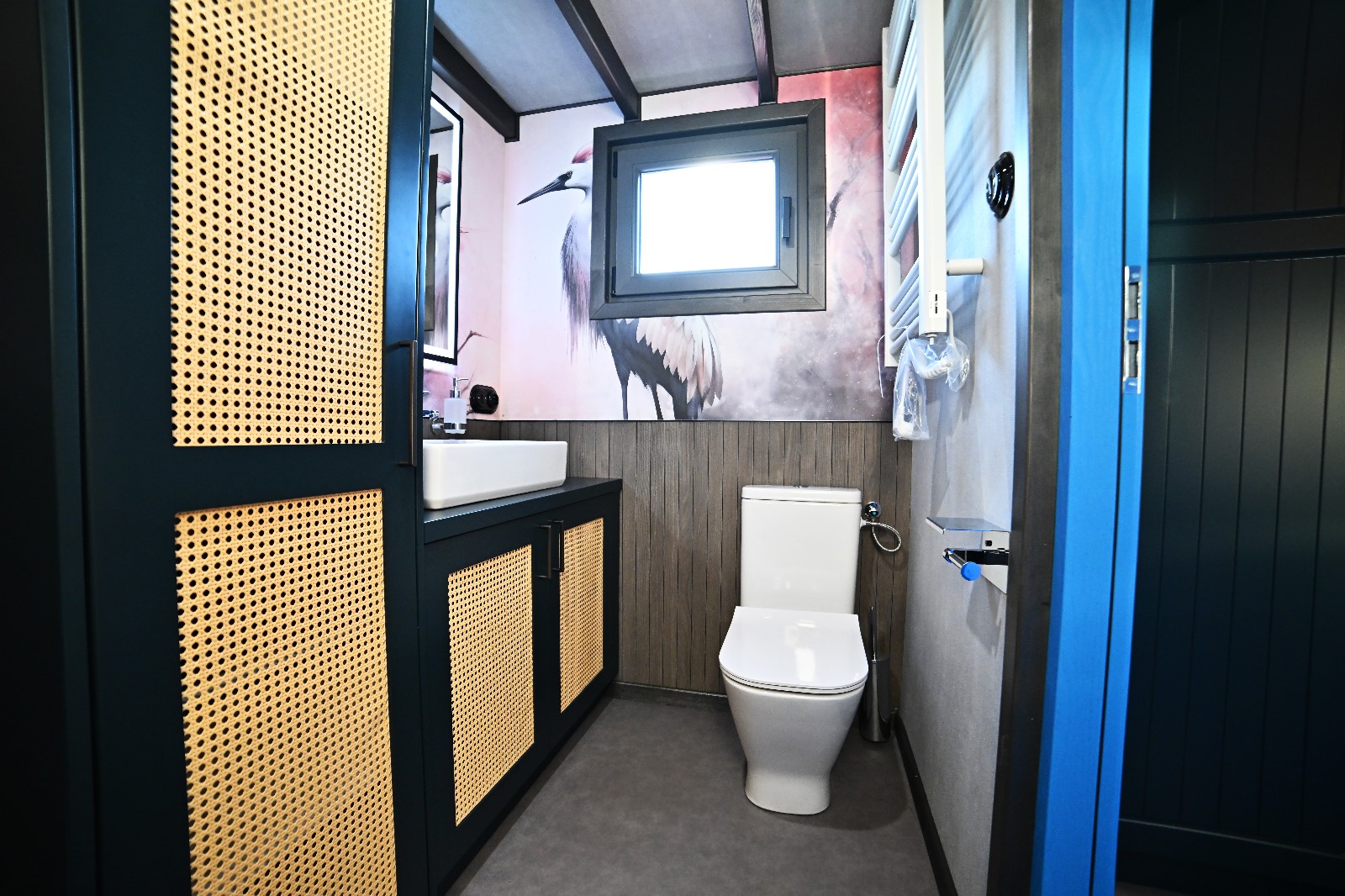 Modular, prefabricated, container house or land plot for sale. Photo 9.