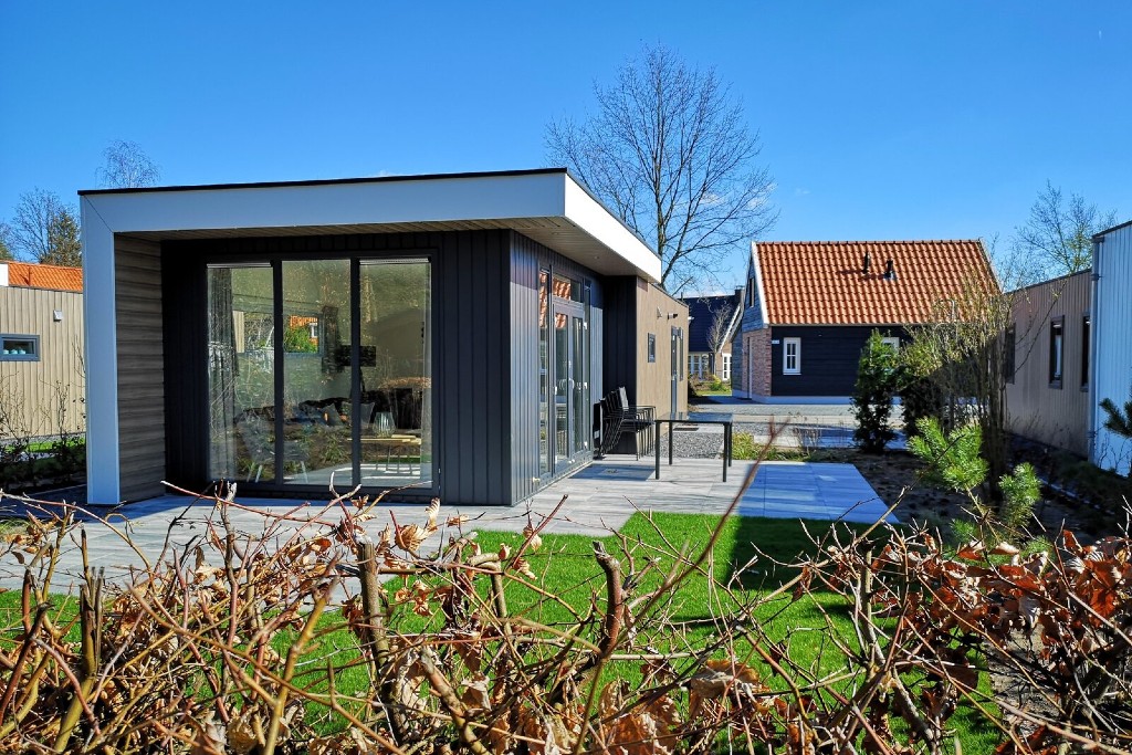 Modular, prefabricated, container house or land plot for sale. Photo 2.
