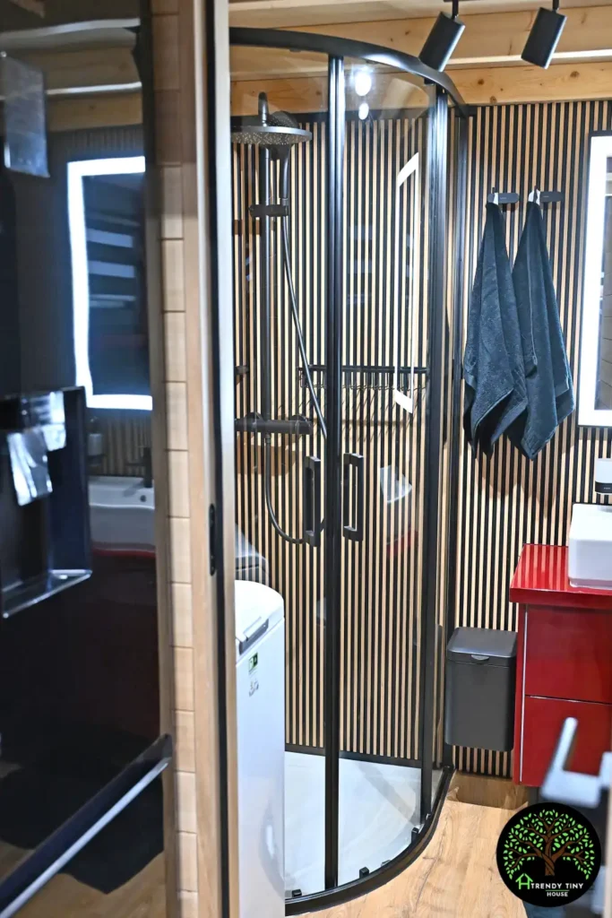 Modular, prefabricated, container house or land plot for sale. Photo 6.