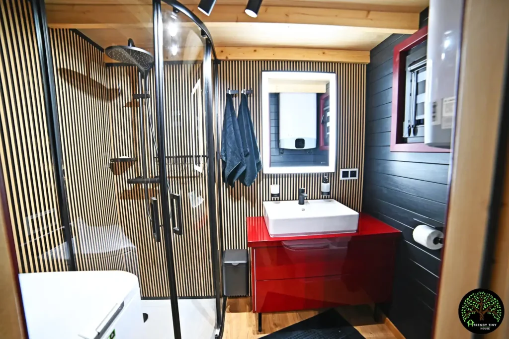 Modular, prefabricated, container house or land plot for sale. Photo 5.