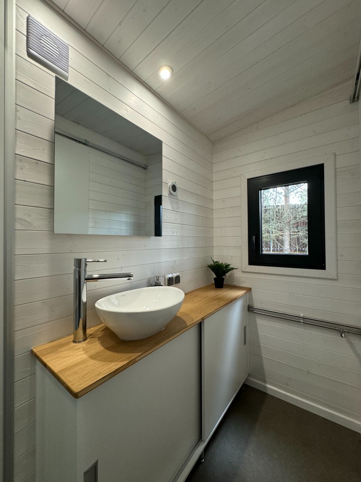 Modular, prefabricated, container house or land plot for sale. Photo 13.