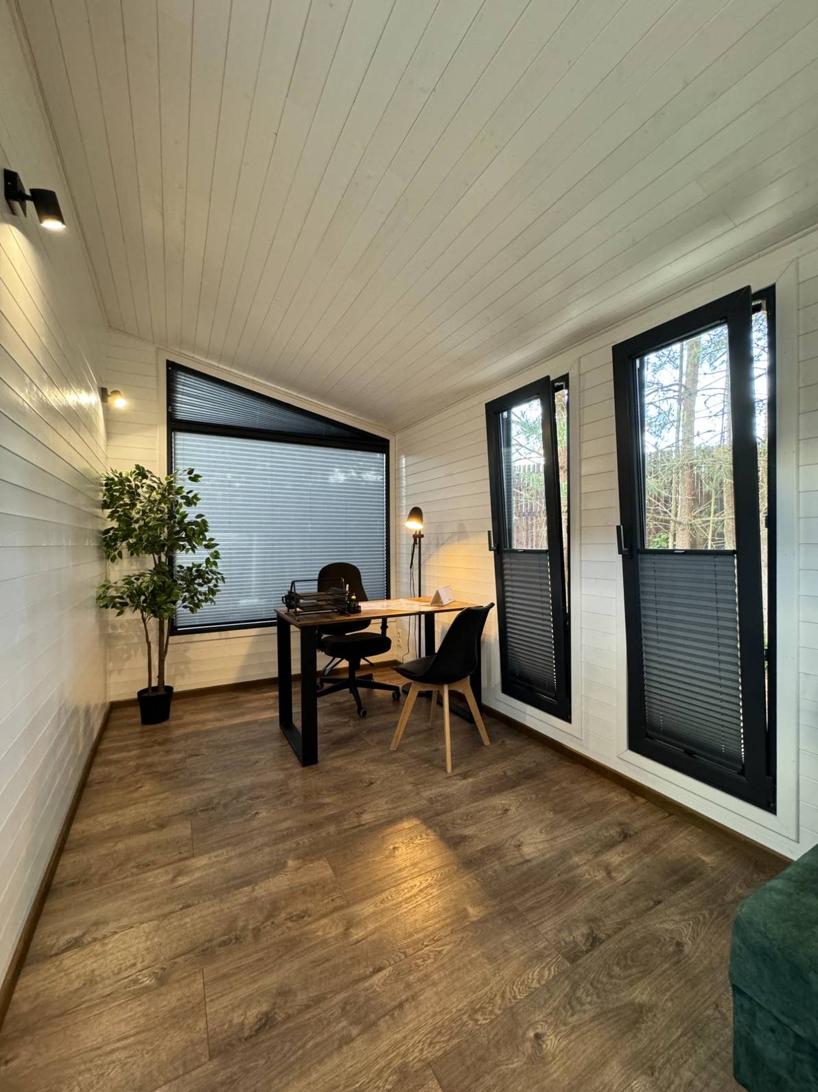 Modular, prefabricated, container house or land plot for sale. Photo 5.