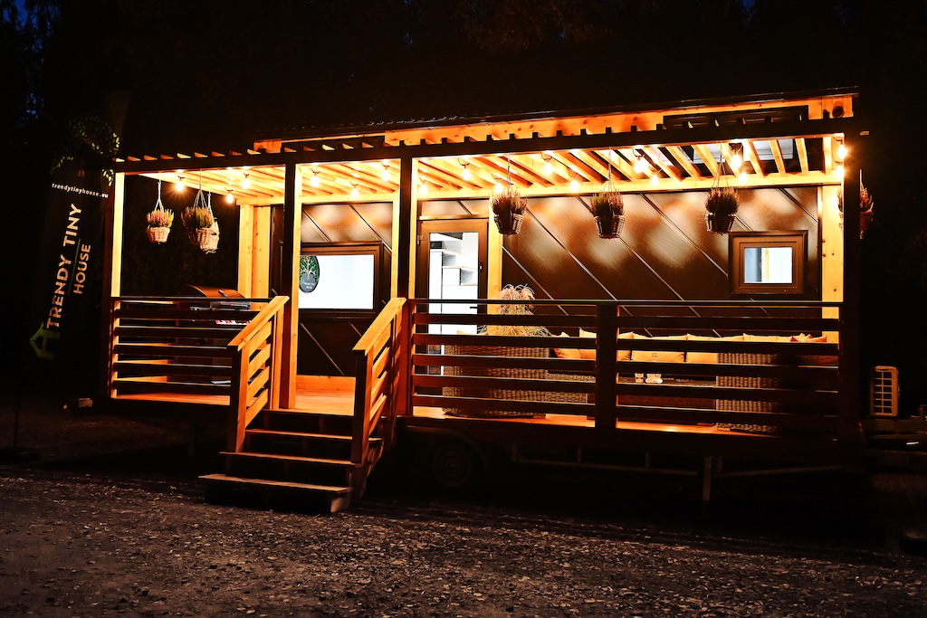 Modular, prefabricated, container house or land plot for sale. Photo 2.