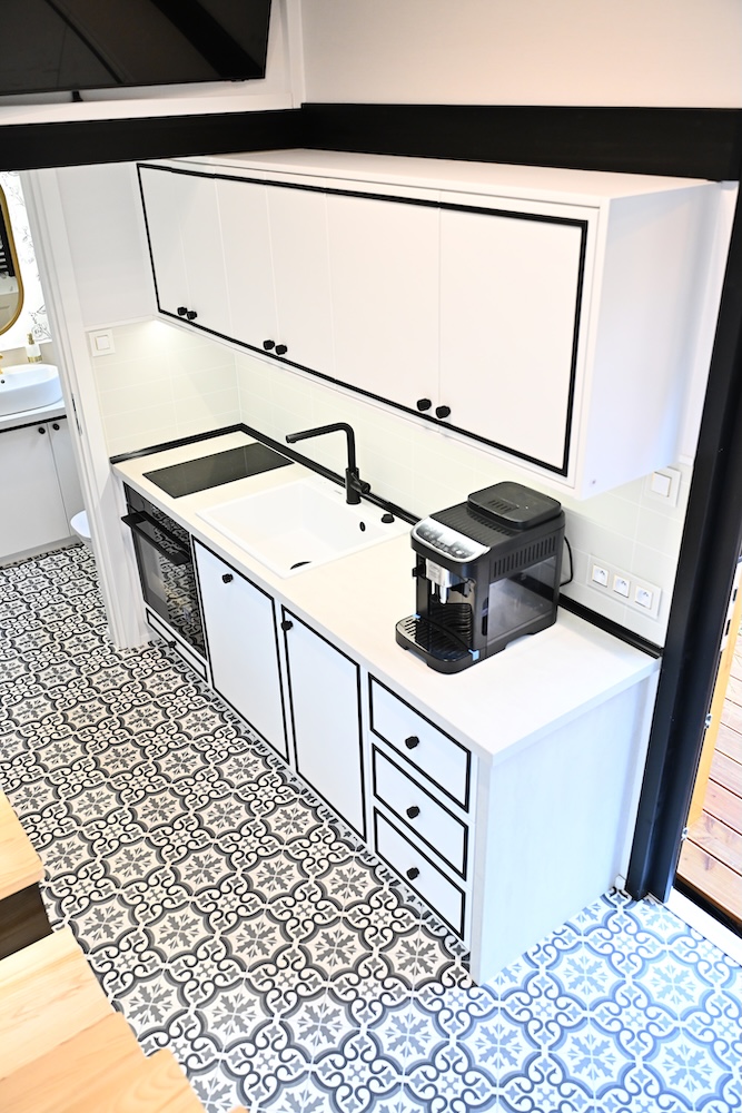 Modular, prefabricated, container house or land plot for sale. Photo 5.