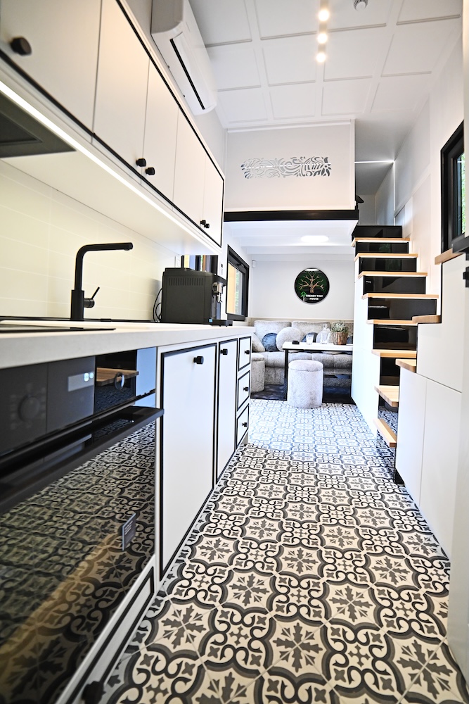 Modular, prefabricated, container house or land plot for sale. Photo 6.