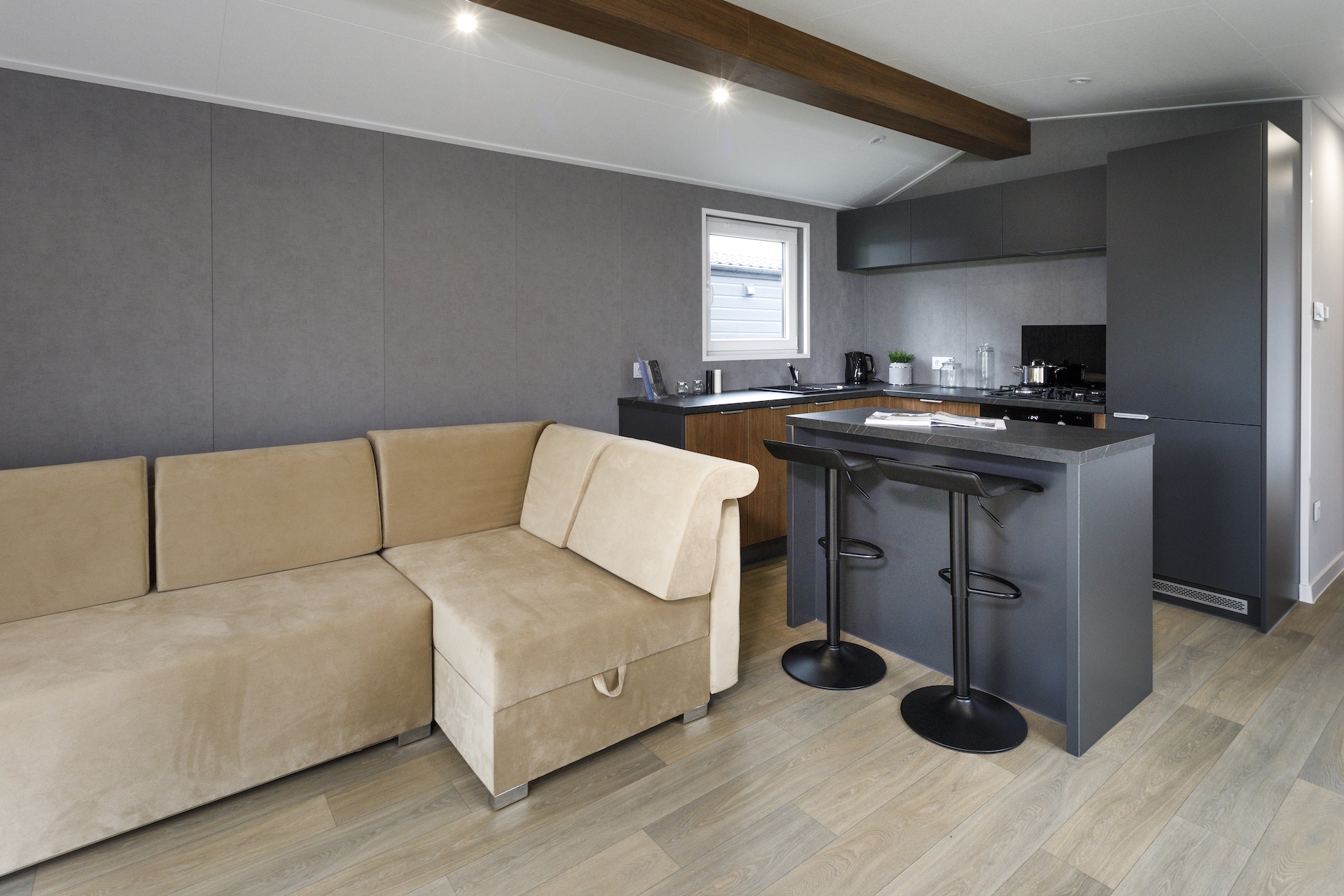 Modular, prefabricated, container house or land plot for sale. Photo 3.