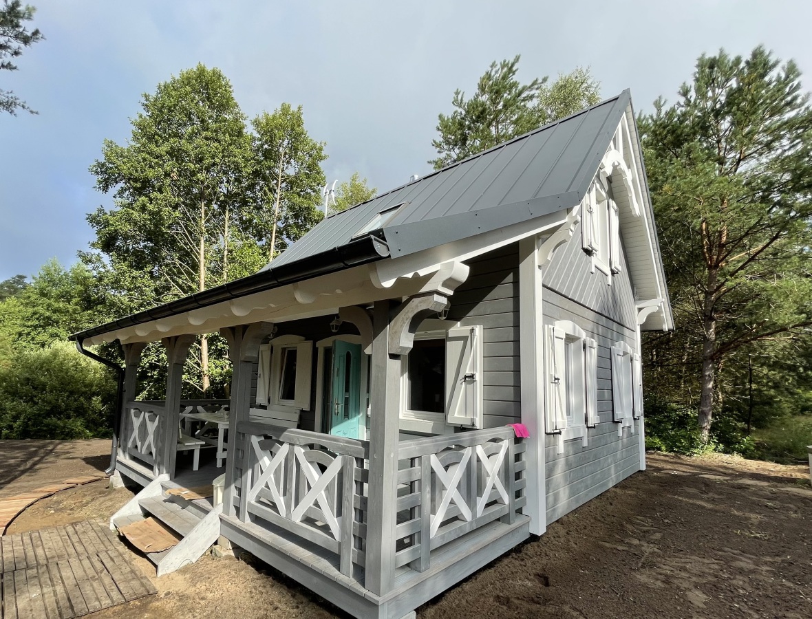 Modular, prefabricated, container house or land plot for sale. Photo 3.